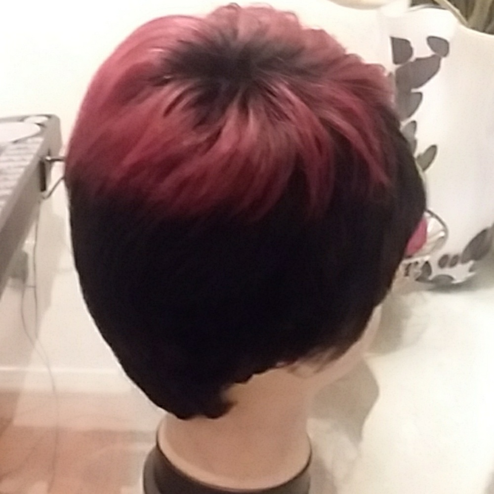 Vanessa wig - Picture 2 of 4
